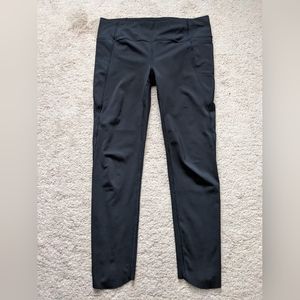 Athleta Stash 7/8 Black Leggings size Small